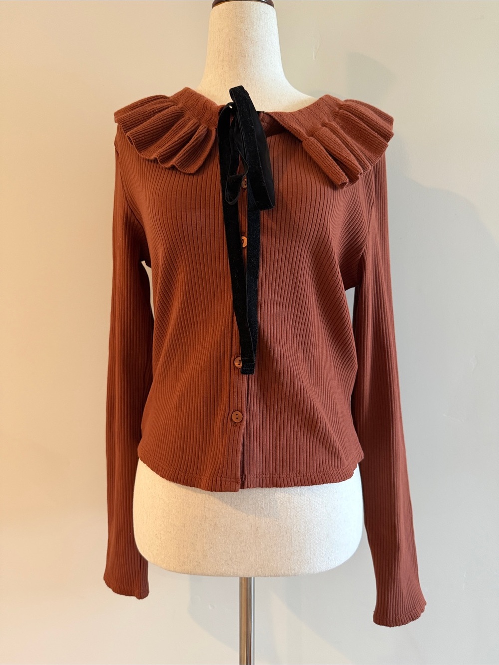 bohme Rust Ribbed Button-Down Top with Pleated Collar and Black Tie
